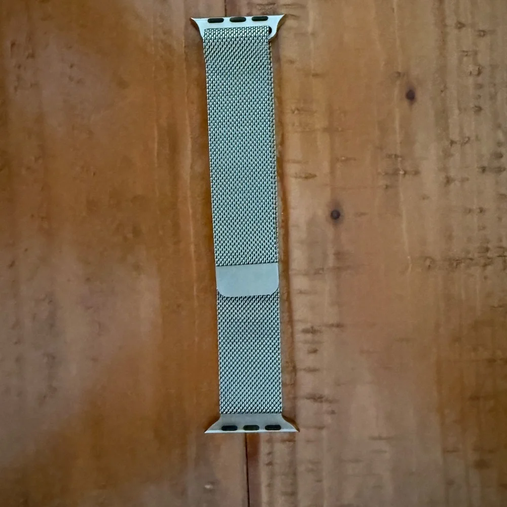 Apple Watch Band - 42mm Gold Milanese Loop